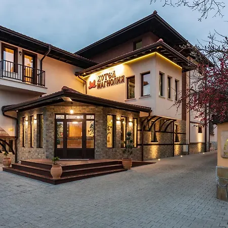 酒店 семеен магнолия