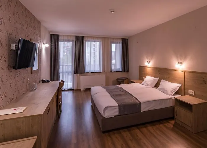 ホテル семеен магнолия 3*